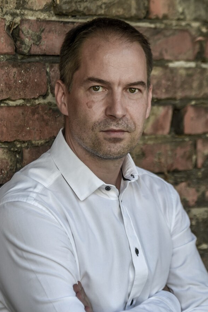 Dr. Krekó Péter